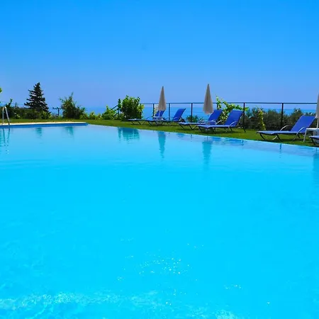 Cozy Studio Escape With Swimming Pool On Beach شقة *